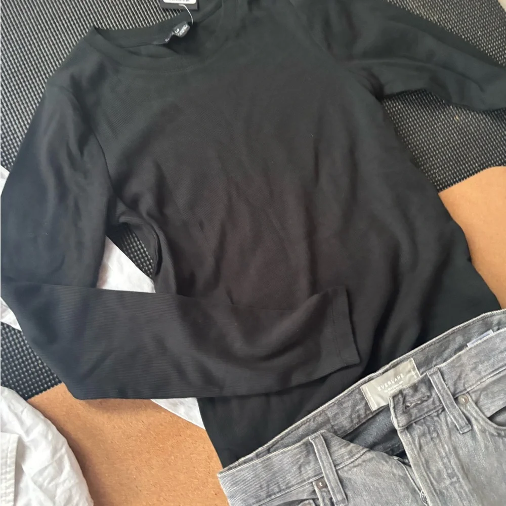 Everlane - Picture 4 of 5